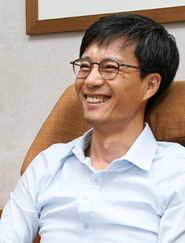 Professor, Cheol Seong Hwang